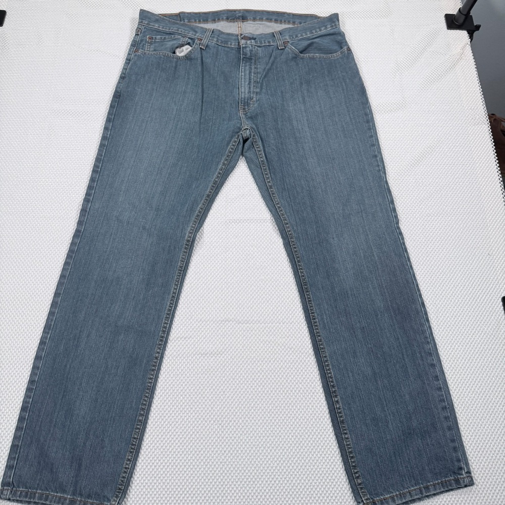 Levi's 559 Men's Size 38x32 Medium Wash Relaxed Straight Fit Denim Jeans